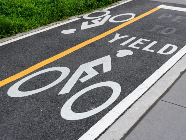 Wspieranie pieszych i rowerzystów: Projekt budowy ścieżki pieszo-rowerowej na odcinku Krotoszyn – Bożacin