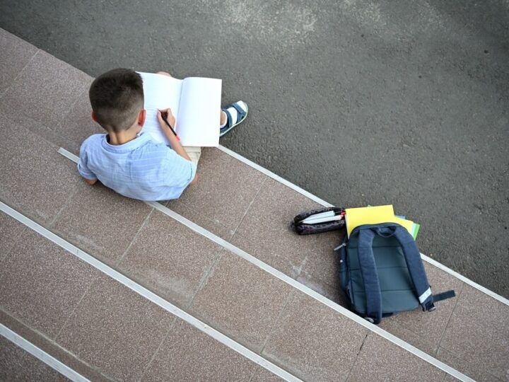 Uhonorowanie dyrektorek szkół za ich wieloletnią pracę