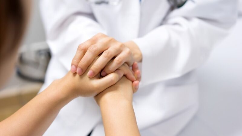 Nowoczesne defibrylatory ratujące życie zainstalowane w szkołach!