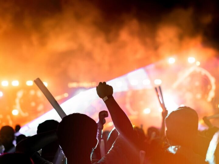 Adam Van Bendler z nowym programem „Ultimatum” na scenie!