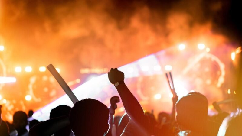 Adam Van Bendler z nowym programem „Ultimatum” na scenie!