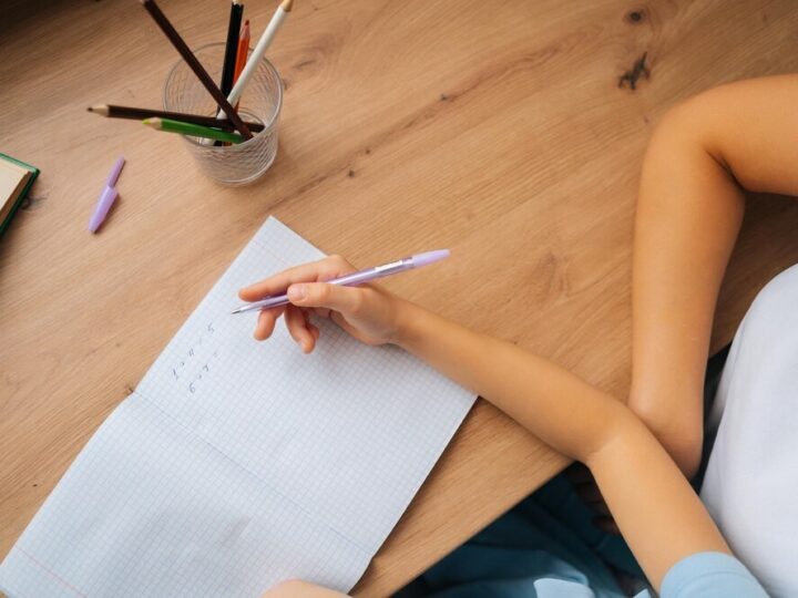 Analiza statystyczna zdawalności kursantów w 2025 roku