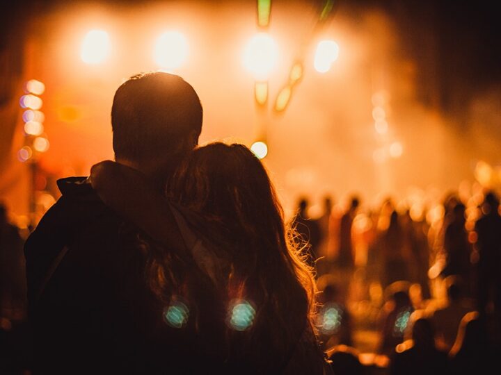 Improwizowany musical „PUBLICZNOŚĆ RZĄDZI” w wykonaniu TOTO IMPRO